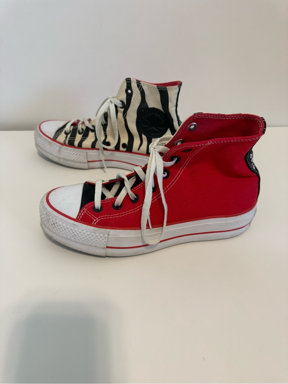 Converse Custom High-Top Sneakers in Red and Black-White Zebra Dawg Casual 7.5 - Picture 4 of 7
